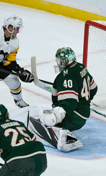 Crosby, short-handed Penguins beat winless Wild 7-4